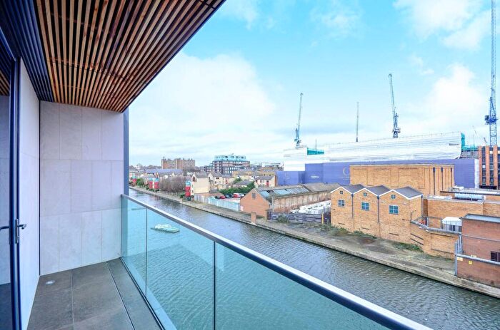 1 Bedroom Flat To Rent In City Road, Clerkenwell, London, EC1V