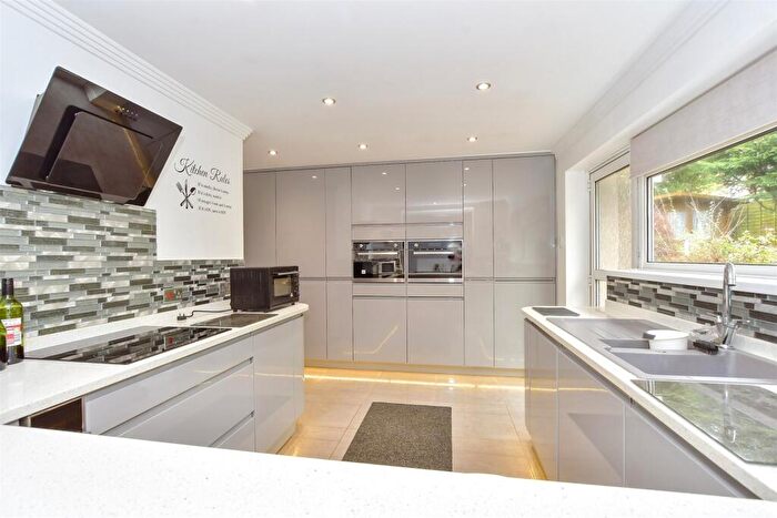 3 Bedroom Detached Bungalow For Sale In Youngwoods Copse, Alverstone Garden Village, Isle Of Wight, PO36