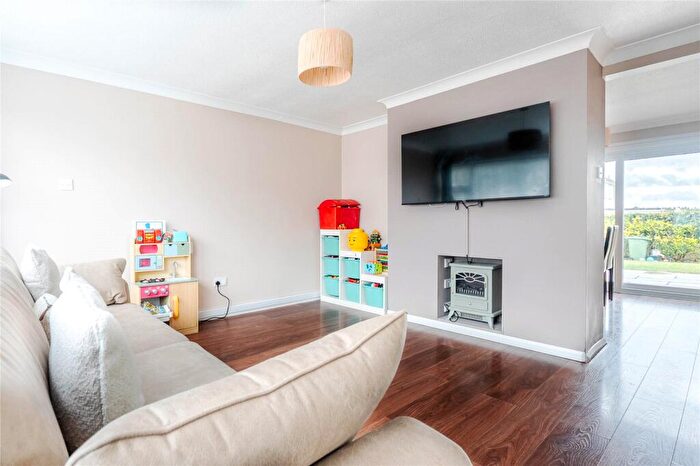 3 Bedroom Terraced House For Sale In The Chilterns, Kensworth, Beds, LU6