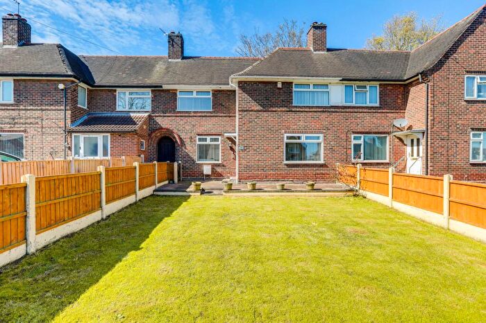 3 Bedroom Terraced House For Sale In Bells Lane, Nottingham, NG8