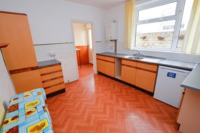 5 Bedroom Terraced House To Rent In Firle Road, Eastbourne, BN22