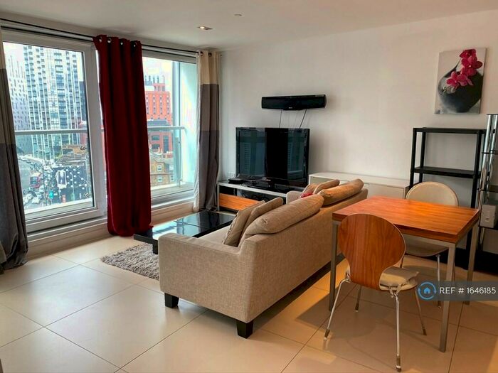 Studio To Rent In City Road, London, EC1Y