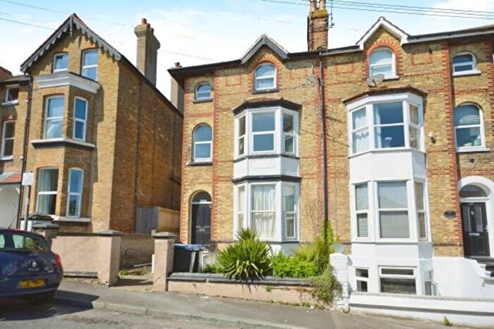 1 Bedroom Flat To Rent In Belmont Road, Broadstairs, CT10