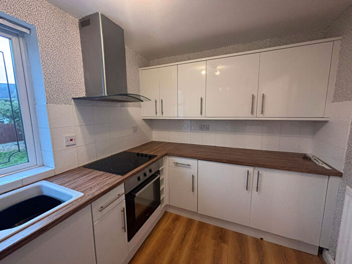 2 Bedroom Flat To Rent In Highters Close, Birmingham, B14