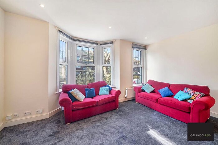 2 Bedroom Flat To Rent In John Ruskin Street, London, SE5