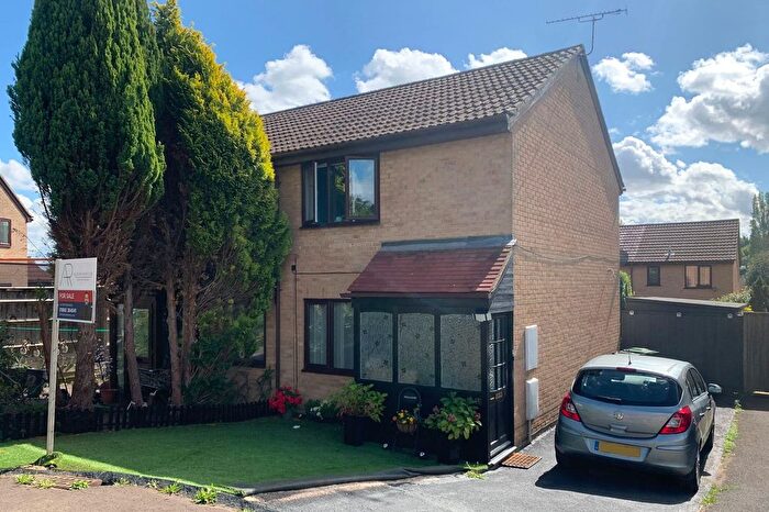2 Bedroom Semi-Detached House For Sale In Pottle Close, Oxford, OX2