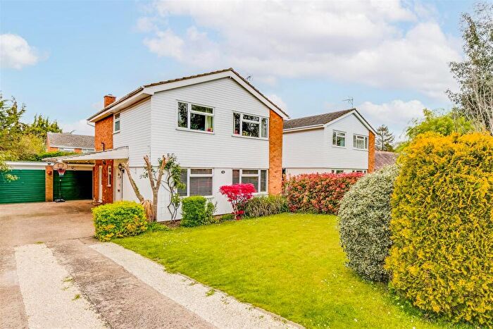 4 Bedroom Detached House For Sale In Wilbury Road, Letchworth Garden City, SG6