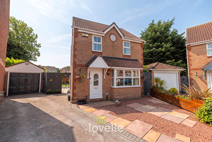 3 Bedroom Detached House For Sale In Holme Farm Close, Great Coates, DN37