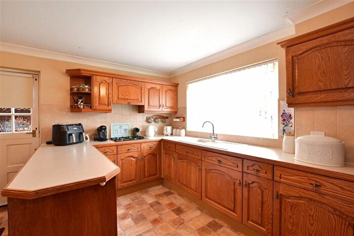 4 Bedroom Detached House For Sale In Pittfields, Langdon Hills, Basildon, Essex, SS16
