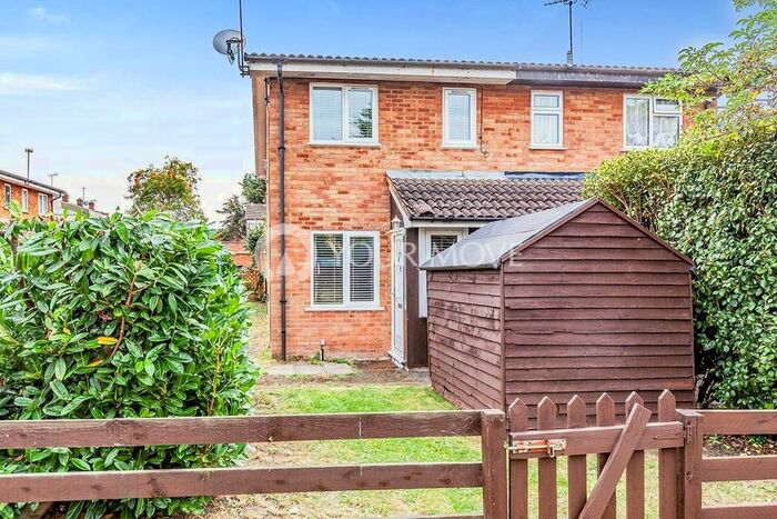 1 Bedroom Terraced House To Rent In Pond Road, Egham, Surrey, TW20