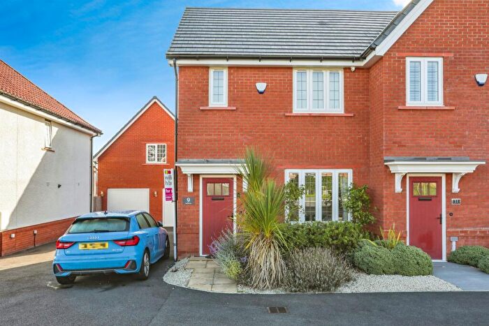2 Bedroom Semi-Detached House For Sale In Dunnell Way, Bury St. Edmunds, IP32