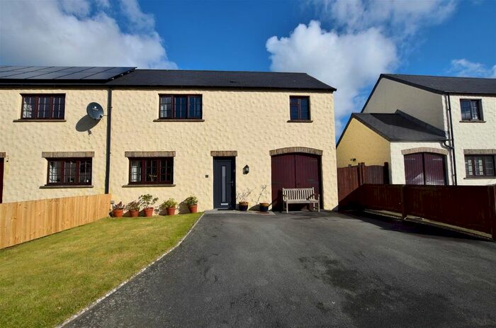 3 Bedroom Semi-Detached House To Rent In Glanafon Gardens, Haverfordwest, SA62