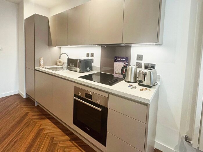 1 Bedroom Flat For Sale In Lightbox Blue, Media City Uk, Salford Quays, M50