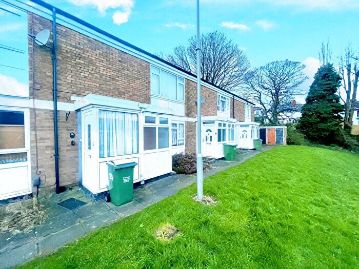 1 Bedroom Maisonette To Rent In Beaconview Road, West Bromwich, B71
