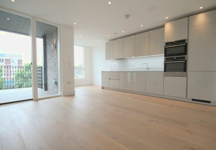 2 Bedroom Flat To Rent In Camden Courtyards, Rochester Place, Camden, NW1