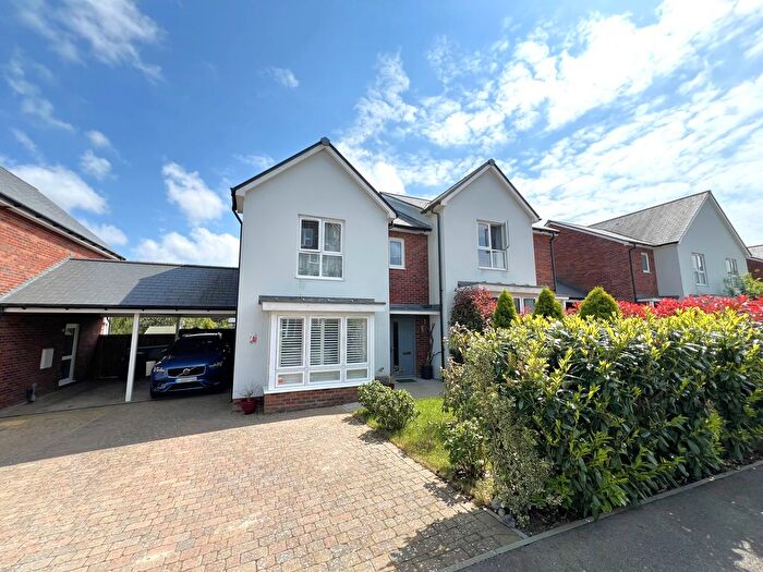 3 Bedroom Semi-Detached House To Rent In Herald Gardens, Tunbridge Wells, TN2
