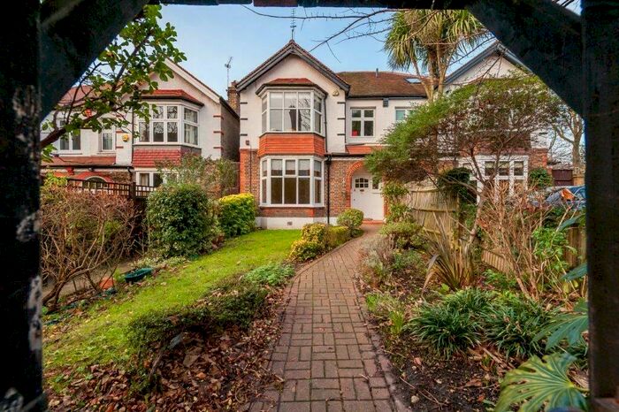 1 Bedroom Flat To Rent In Nightingale Lane, London, SW12