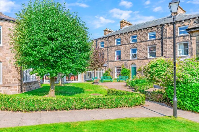 2 Bedroom Retirement Property For Sale In Cunliffe Road, Ilkley, West Yorkshire, LS29