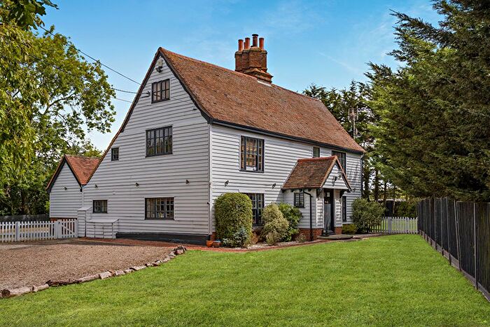 4 Bedroom Detached House For Sale In Highlands Road, Rawreth, Wickford, Essex, SS11