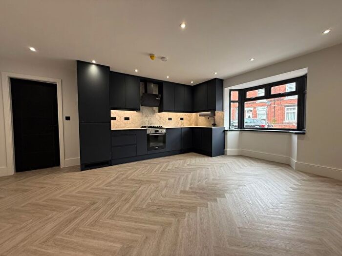 1 Bedroom Flat To Rent In Rockcliffe Road, Rotherham, S62