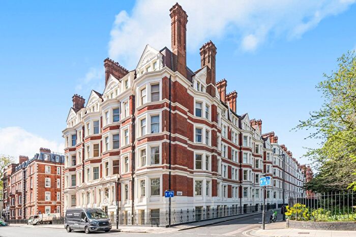 2 Bedroom Flat To Rent In Ridgmount Gardens, Fitzrovia, WC1E