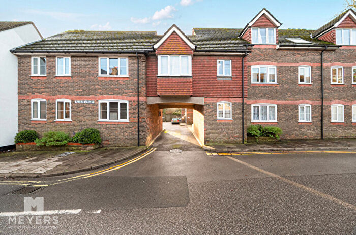 2 Bedroom Flat For Sale In Durngate Street, Dorchester, DT1