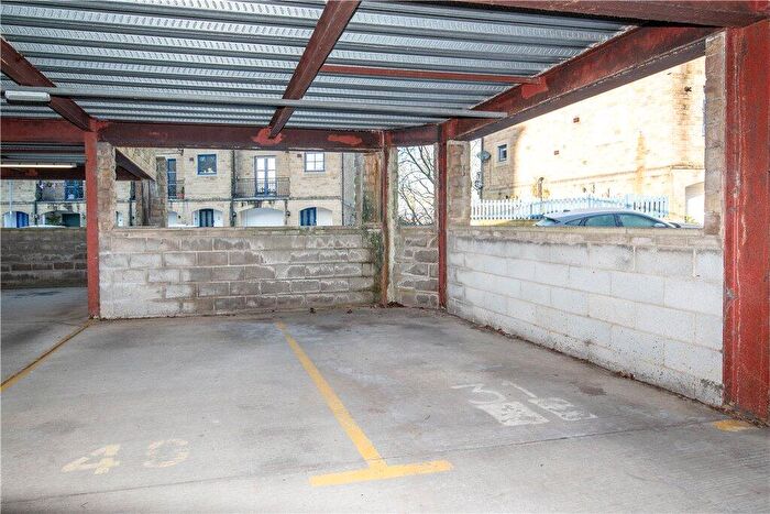 1 Bedroom Apartment For Sale In The Locks, Bingley, BD16