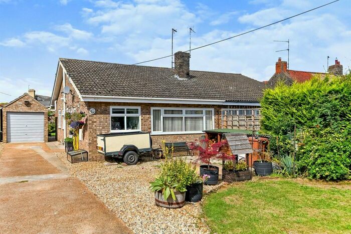 3 Bedroom Semi-Detached House For Sale In Congham Road, Grimston, King'S Lynn, PE32