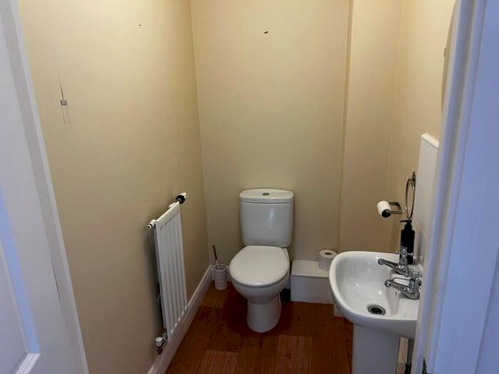 2 Bedroom End Of Terrace House To Rent In The Groves, Bishport Avenue