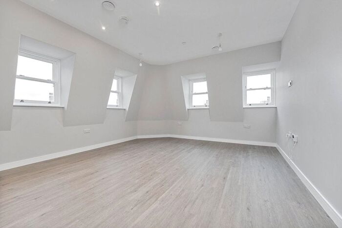 1 Bedroom Flat To Rent In Sutton Court Road, Sutton, SM1