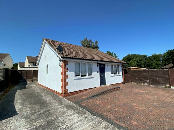 2 Bedroom Detached Bungalow To Rent In Laburnam Way, Bulwark, Chepstow, NP16