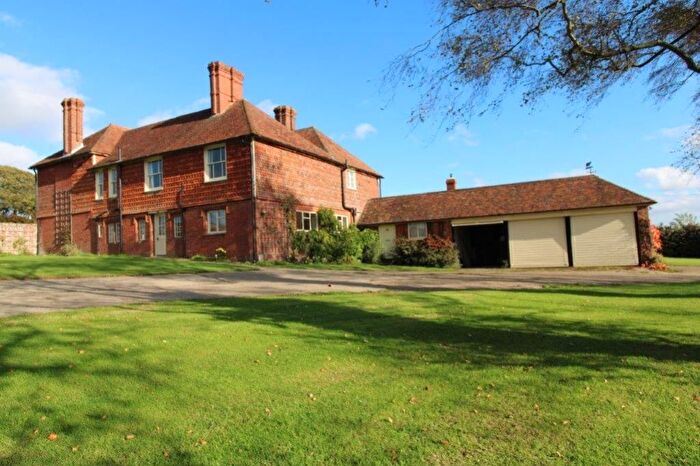 6 Bedroom Farmhouse To Rent In Chilmington Green, Ashford, Kent, TN23