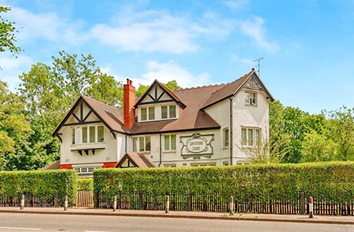 1 Bedroom Flat For Sale In London Road North, Merstham, Redhill, RH1
