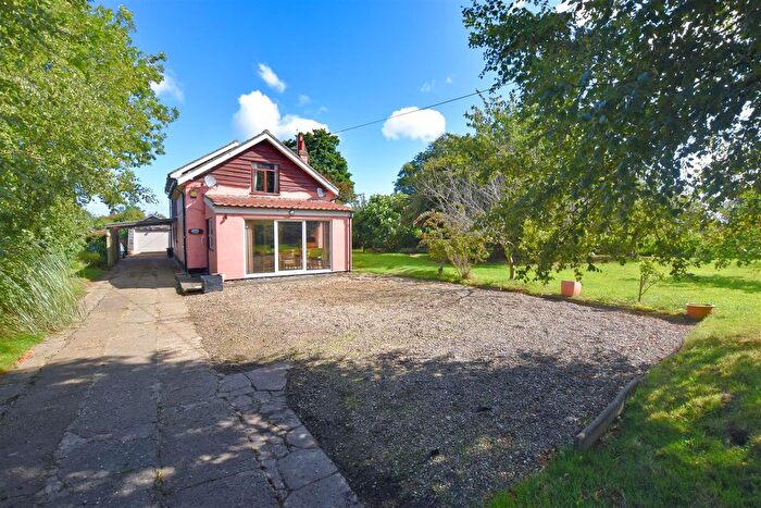 4 Bedroom Detached House For Sale In Carr Lane, Roughton, Norwich, NR11