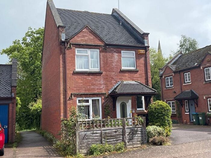 3 Bedroom Detached House For Sale In Fishers Field, Buckingham, Buckinghamshire, MK18