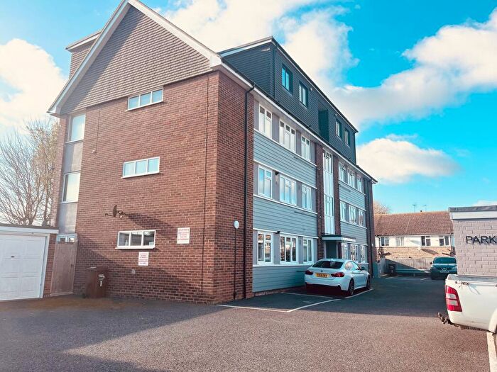 2 Bedroom Flat To Rent In Jubilee Avenue, Rustington, BN16