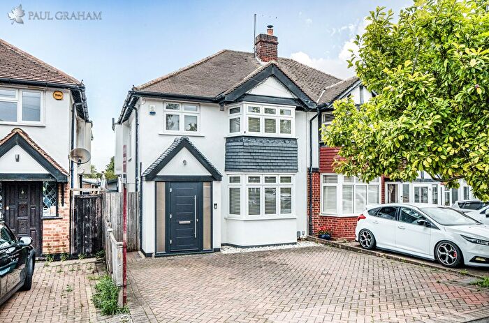 3 Bedroom Semi-Detached House For Sale In Culvers Avenue, Carshalton, SM5