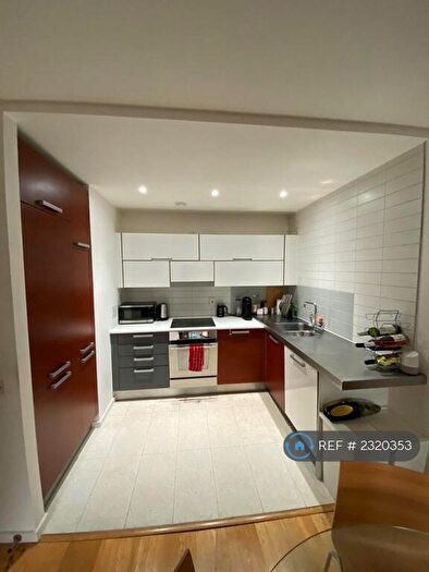 2 Bedroom Flat To Rent In Goulden Street, Manchester, M4