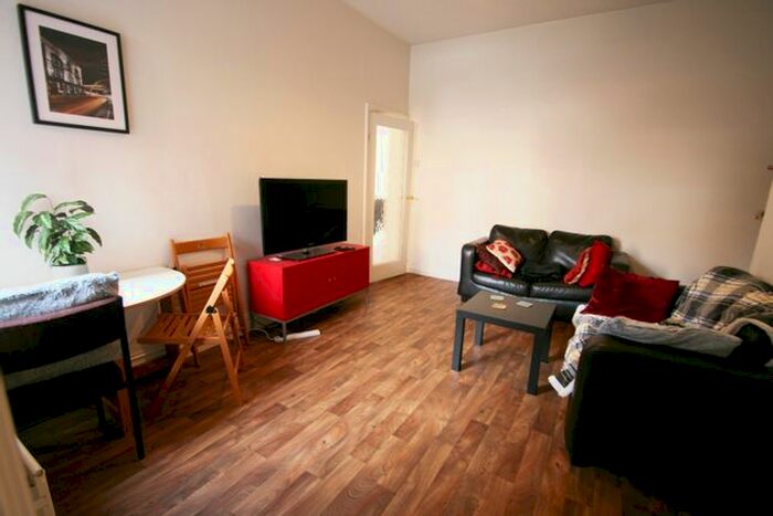 2 Bedroom Flat To Rent In Amble Grove, Sandyford, NE2