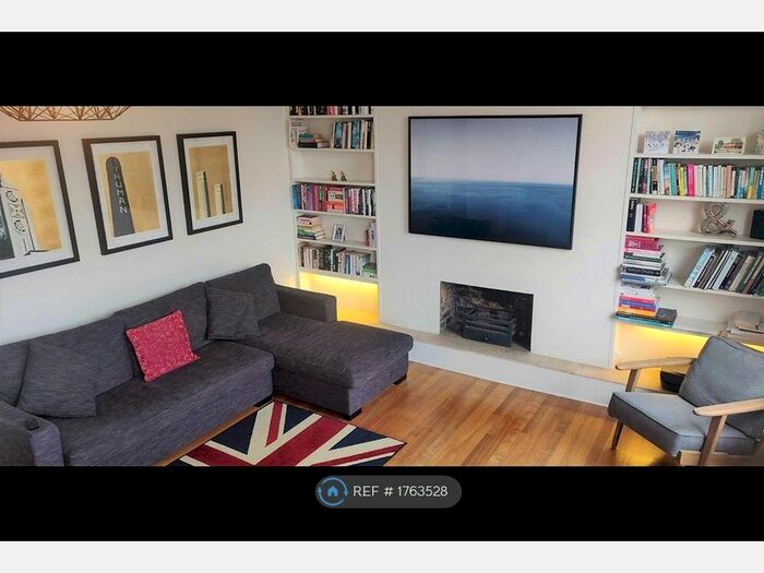 1 Bedroom Flat To Rent In Steeles Road, London, NW3