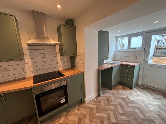 2 Bedroom Terraced House To Rent In Wellington Street, Aberdare, CF44