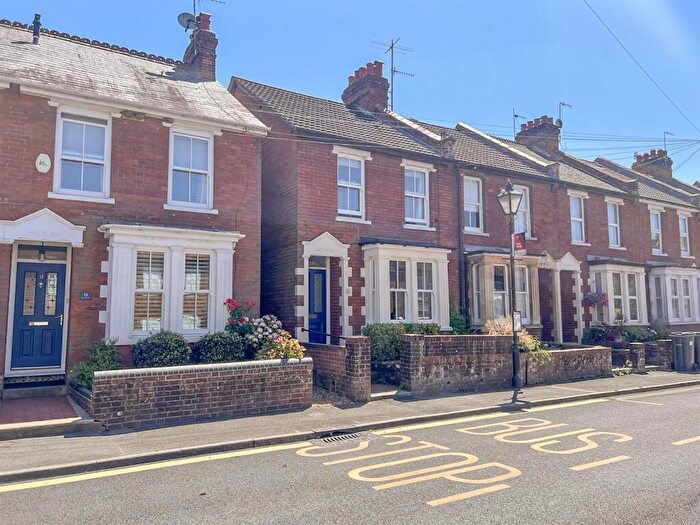 3 Bedroom Semi-Detached House To Rent In Harnham Road, Salisbury, SP2