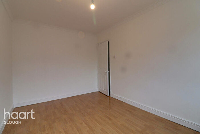 2 Bedroom Apartment To Rent In Mallard Drive, Slough, SL1