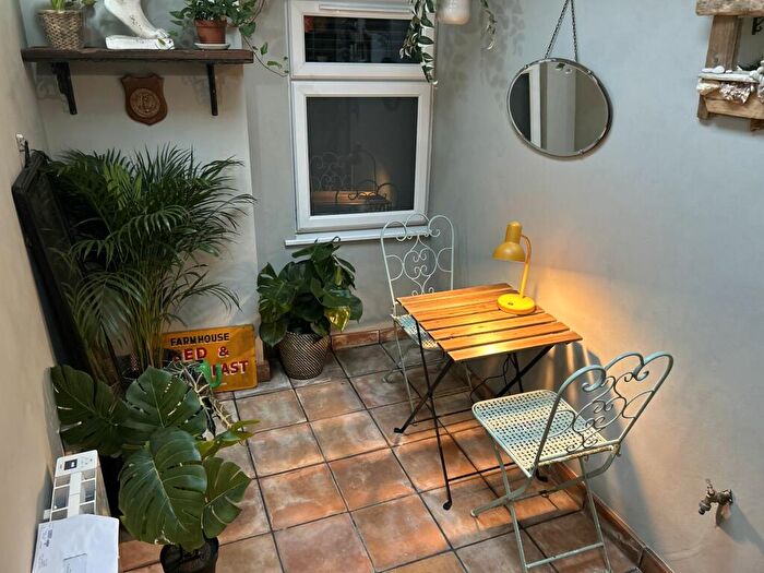 1 Bedroom Flat To Rent In Church Road, St. George, Bristol, BS5