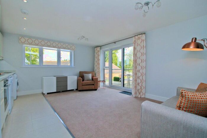 2 Bedroom Apartment To Rent In Oxford Road, Kidlington, OX5