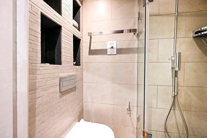 3 Bedroom Terraced House For Sale In Causton Street, London, SW1P