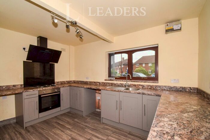 3 Bedroom Semi-Detached House To Rent In Woodthorpe Avenue, Loughborough, LE11