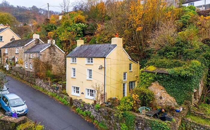 3 Bedroom Detached House For Sale In Lower Station Road, Clydach, Abergavenny, NP7