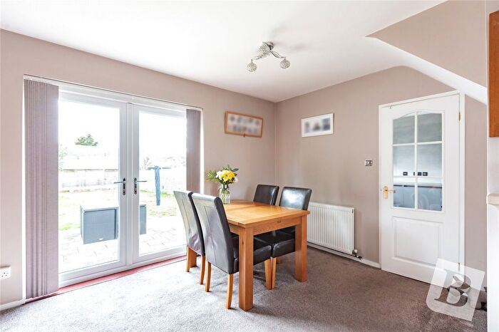 3 Bedroom Terraced House For Sale In Milburn Crescent, Chelmsford, Essex, CM1