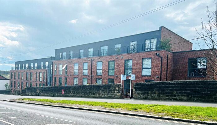 2 Bedroom Apartment To Rent In Stonegate Road, Meanwood, Leeds, LS6